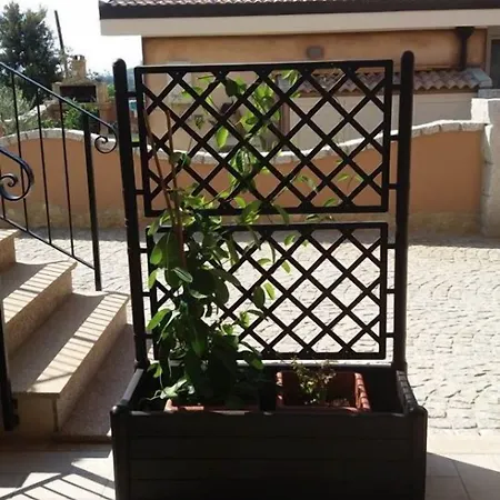 Bed & Breakfast L'arcobaleno Di Chia Cin It11101ce 3*