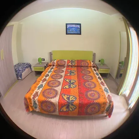 Larcobaleno Di Chia Cin It11101ce Bed & Breakfast Domus De Maria
