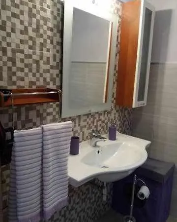 Bed & Breakfast Larcobaleno Di Chia Cin It11101ce