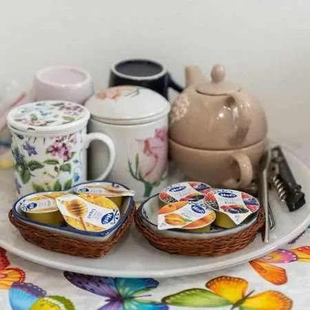 Larcobaleno Di Chia Cin It11101ce Bed & Breakfast *