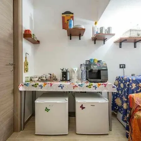 Bed & Breakfast Larcobaleno Di Chia Cin It11101ce *