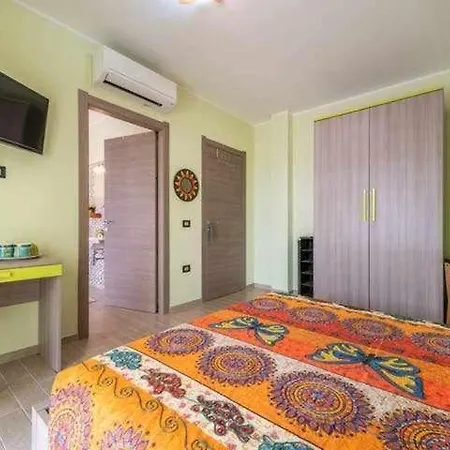 Larcobaleno Di Chia Cin It11101ce Bed & Breakfast Domus De Maria